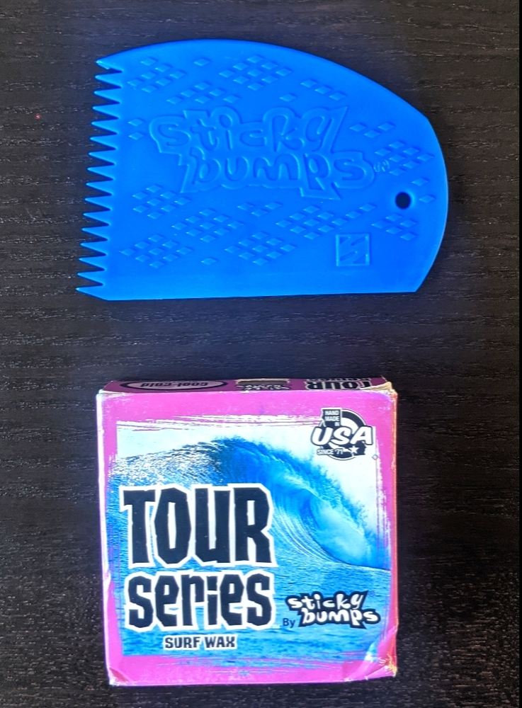 Sticky bumps Cool-Cold wax + Easy Grip Comb